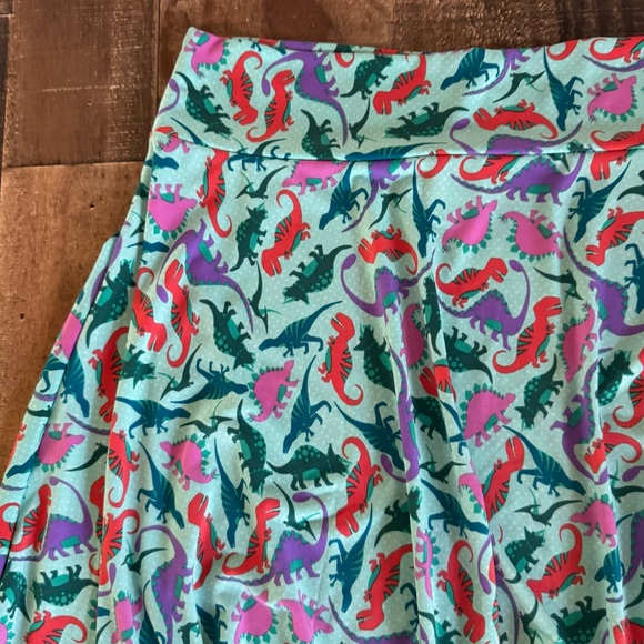 LuLaRoe Kids Azure Skirt 12 Dinosaur Print Stretch Flare Skater Skirt Cute - Picture 2 of 4